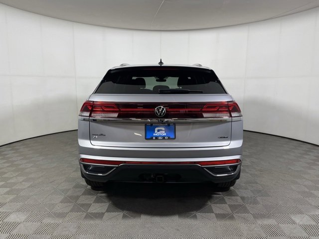 New 2025 Volkswagen Atlas Cross Sport SE image 6