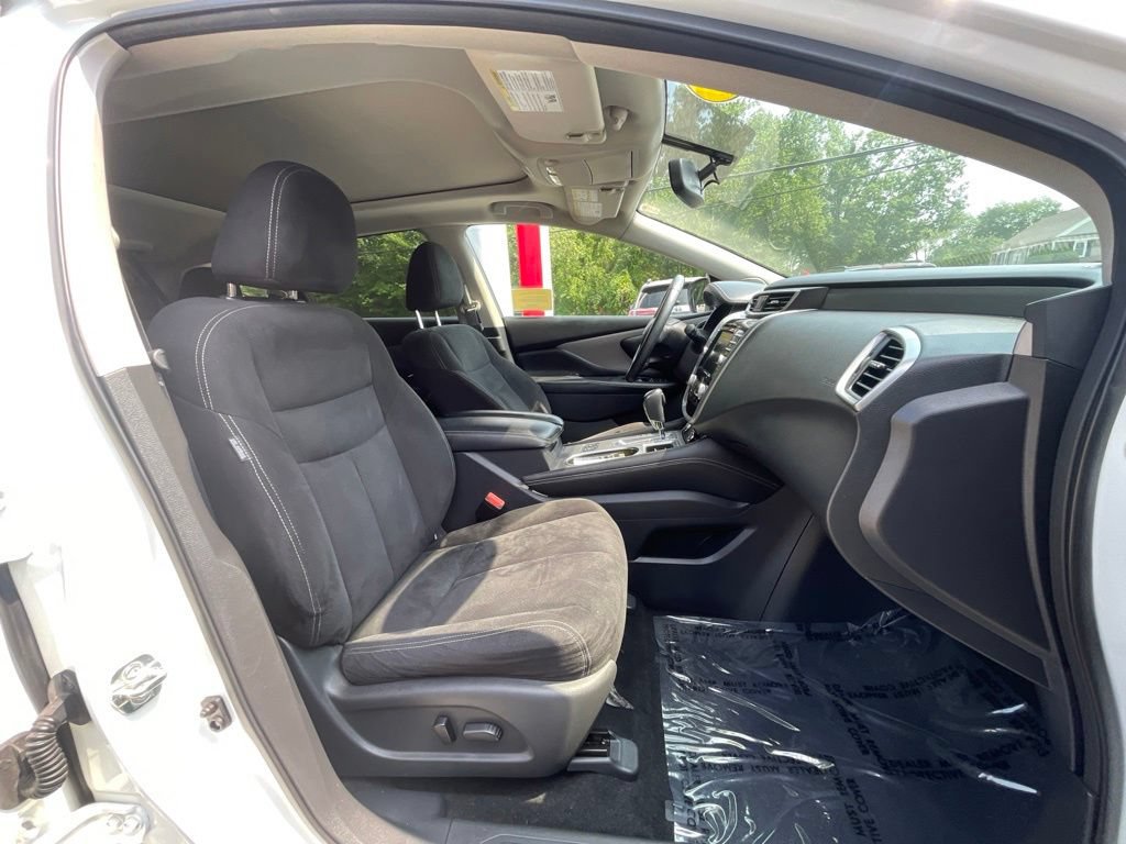 Used 2019 Nissan Murano SV w/ Premium Package AWD/4WD image 17