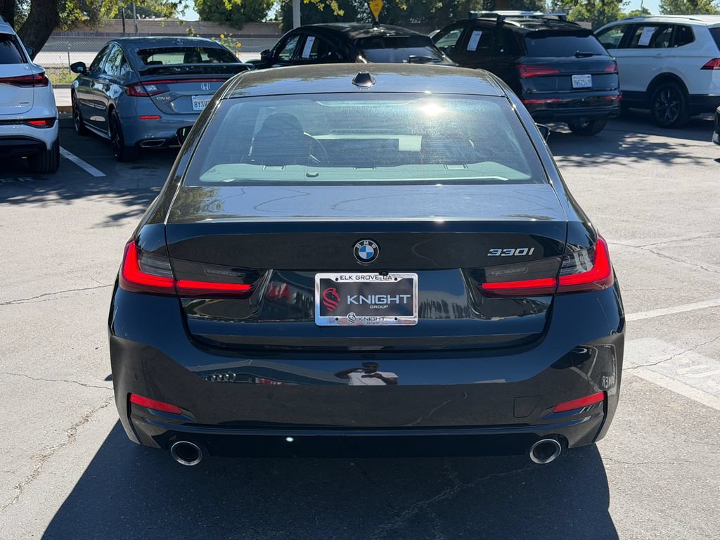 Used 2024 BMW 330i Sedan RWD image 7