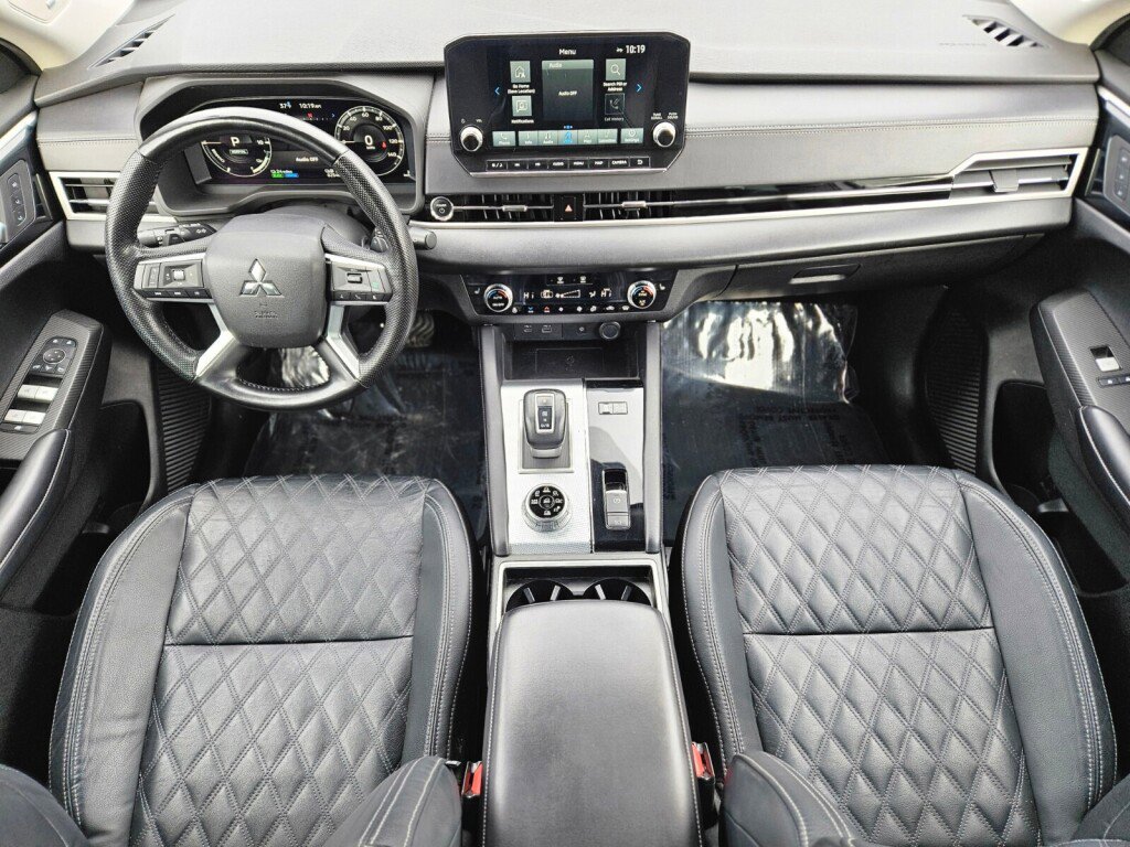 Used 2023 Mitsubishi Outlander SEL image 10