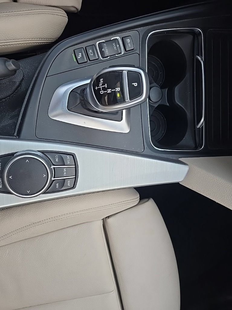 Used 2018 BMW 328d xDrive Wagon AWD/4WD image 21