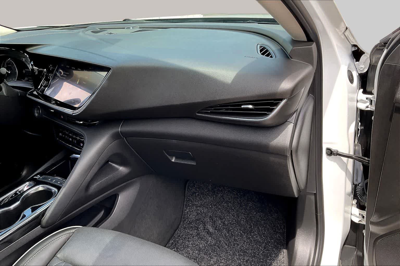 Used 2023 Buick Envision Avenir FWD image 18