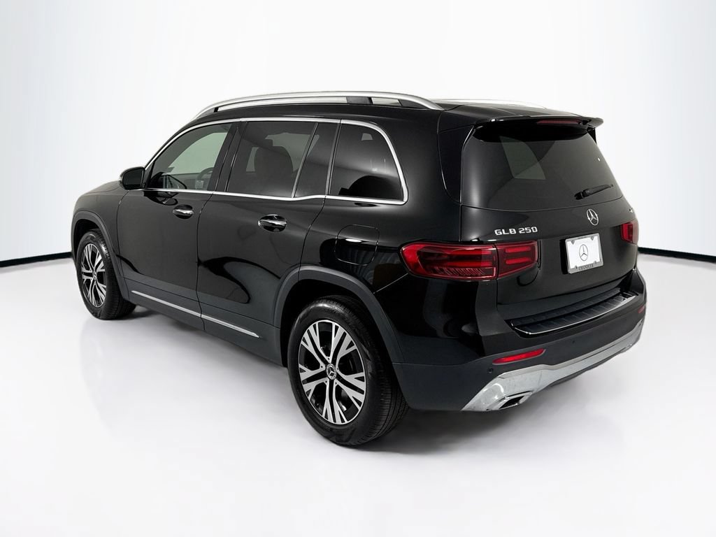 Certified 2025 Mercedes-Benz GLB 250 4MATIC image 7