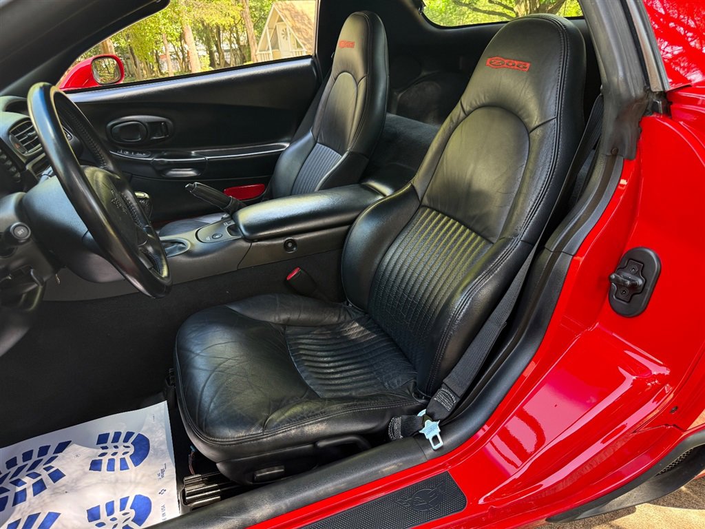 Used 2002 Chevrolet Corvette Z06 w/ Memory Pkg RWD image 49