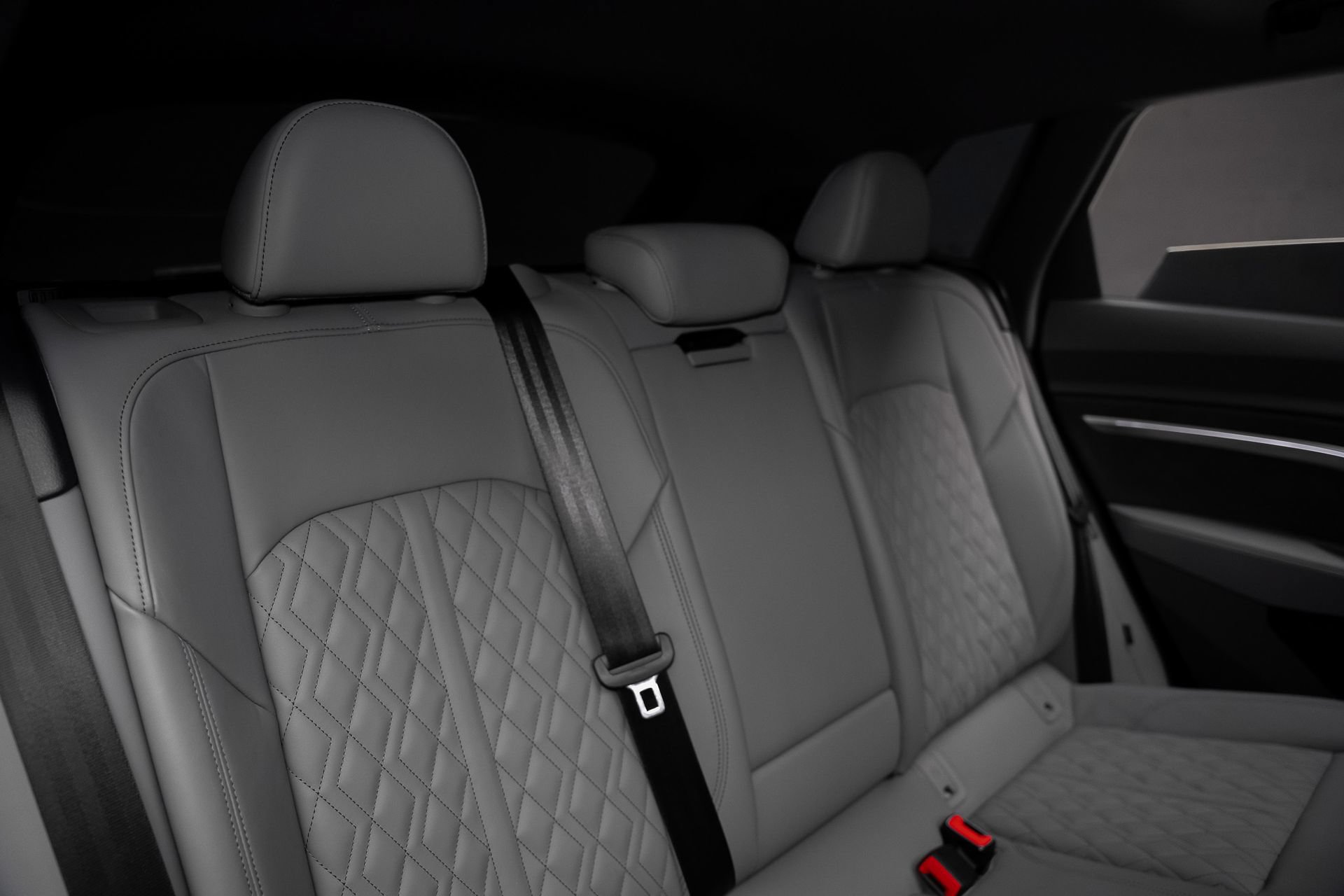 Used 2024 Audi SQ8 e-tron Premium Plus AWD/4WD image 68