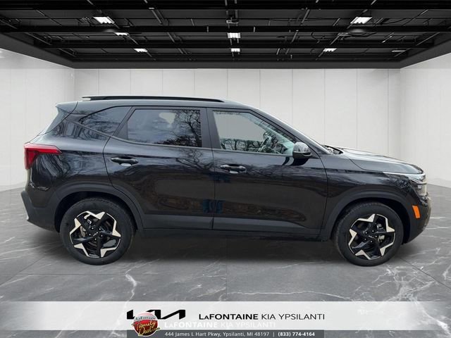 Used 2025 Kia Seltos S FWD image 9