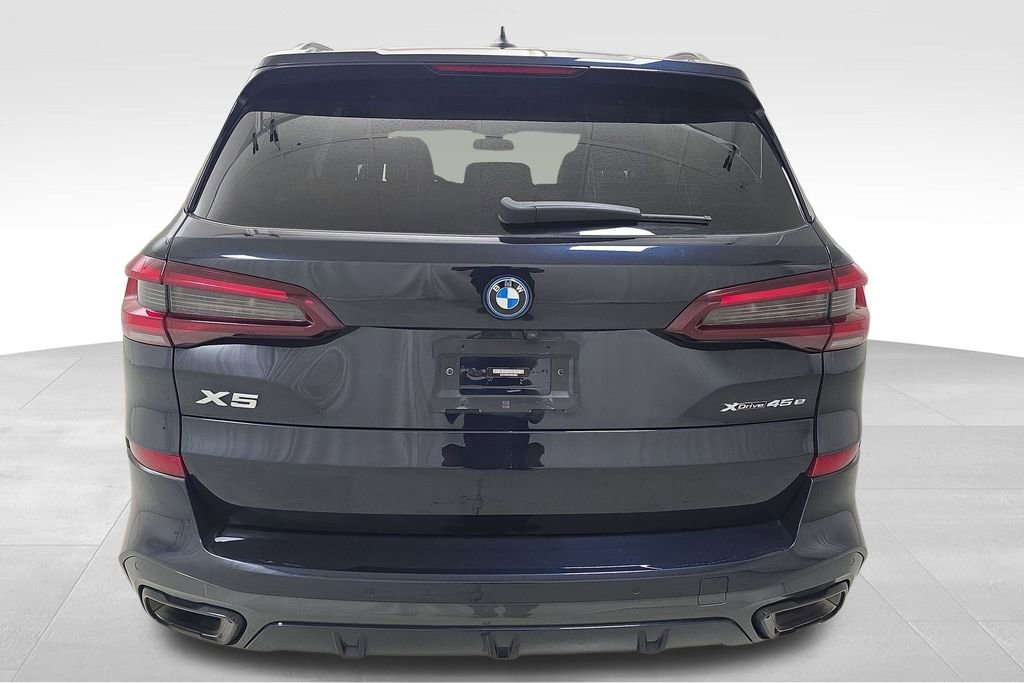 Certified 2023 BMW X5 xDrive45e w/ Executive Package image 8
