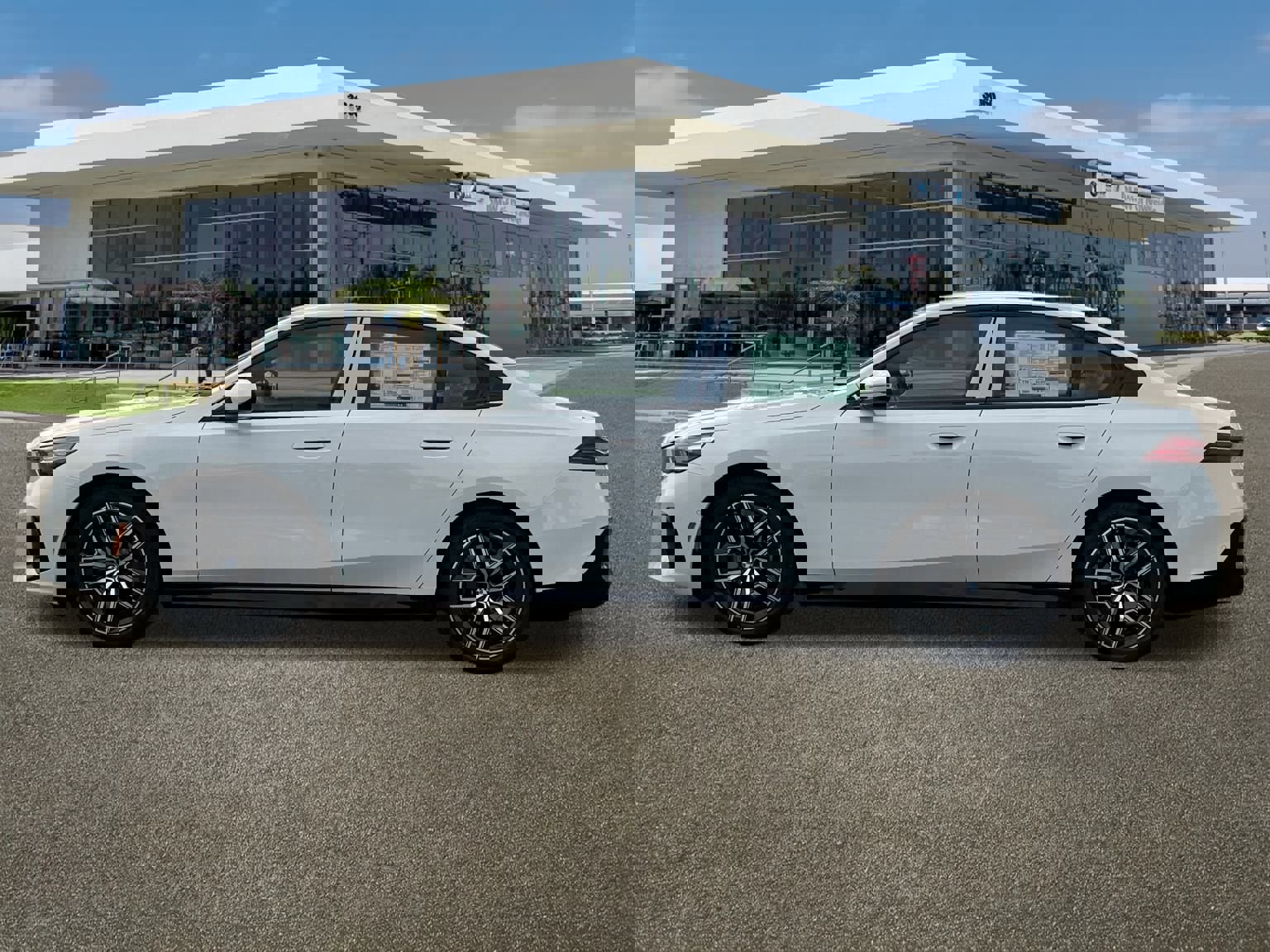 New 2026 BMW i5 eDrive40 w/ M Sport Package image 6