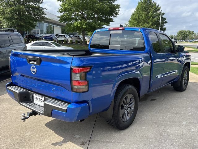 Used 2025 Nissan Frontier SV w/ SV Convenience Package RWD image 3