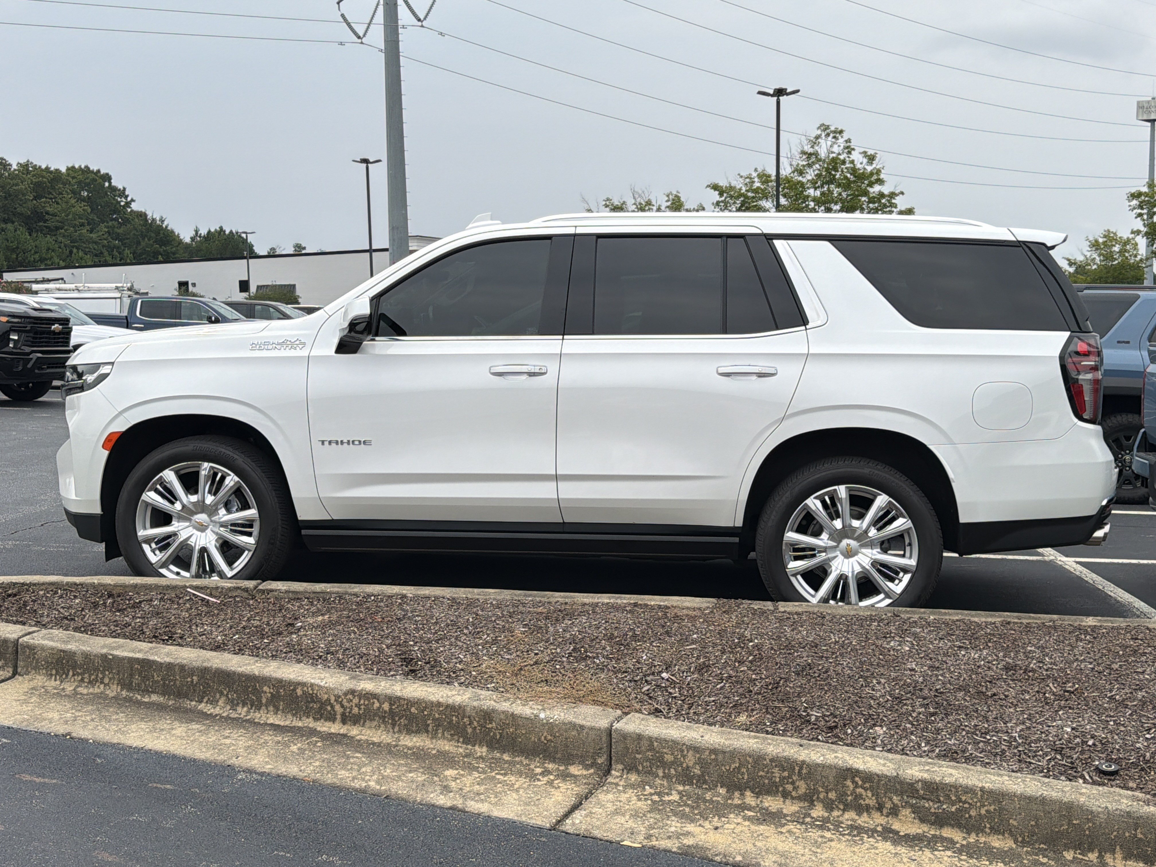 Used 2022 Chevrolet Tahoe High Country AWD/4WD image 6