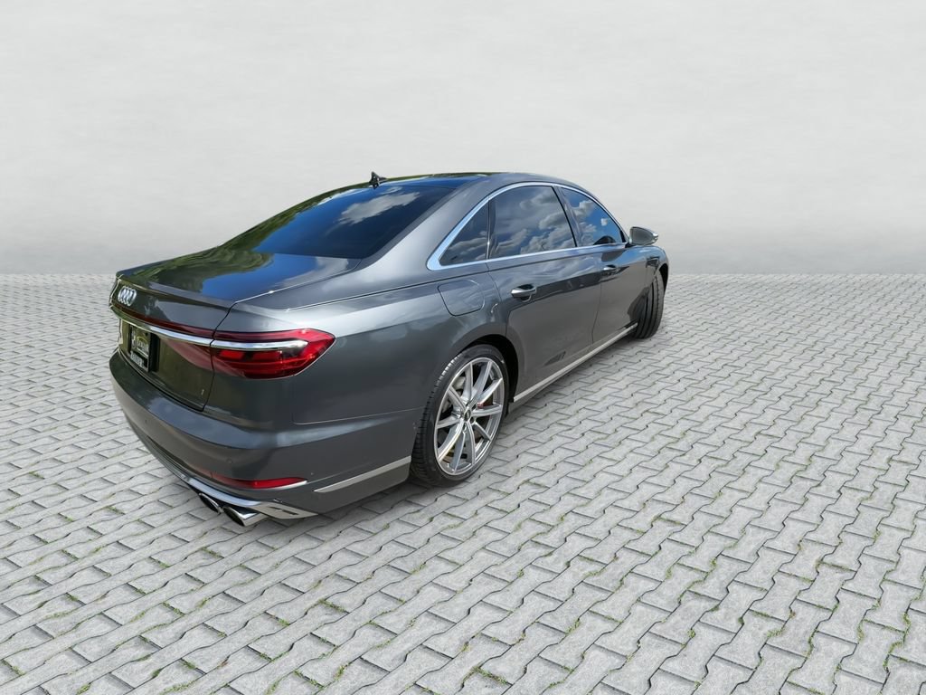 Used 2022 Audi S8 AWD/4WD image 8