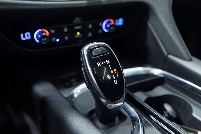 Used 2020 Buick Enclave Avenir w/ Avenir Technology Package image 20