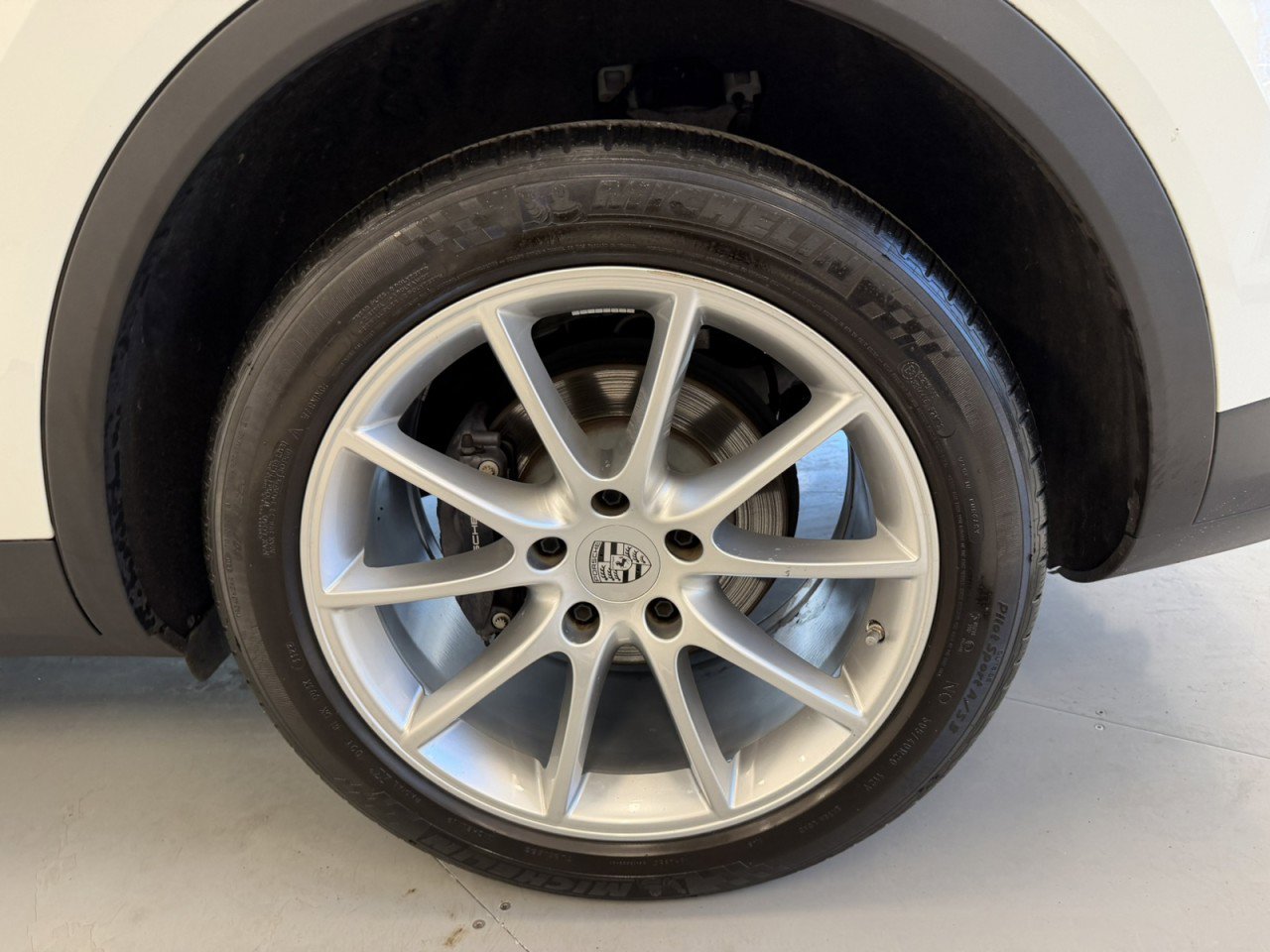 Used 2023 Porsche Cayenne Platinum Edition AWD/4WD image 53