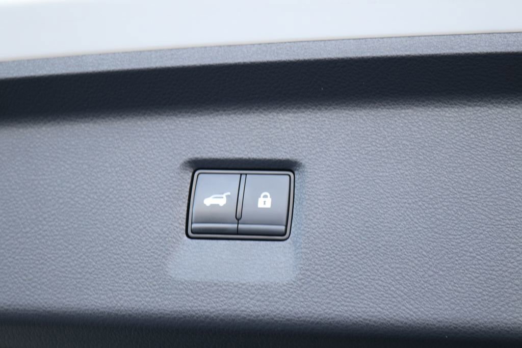 Certified 2025 INFINITI QX60 Luxe w/ Black Edition image 31