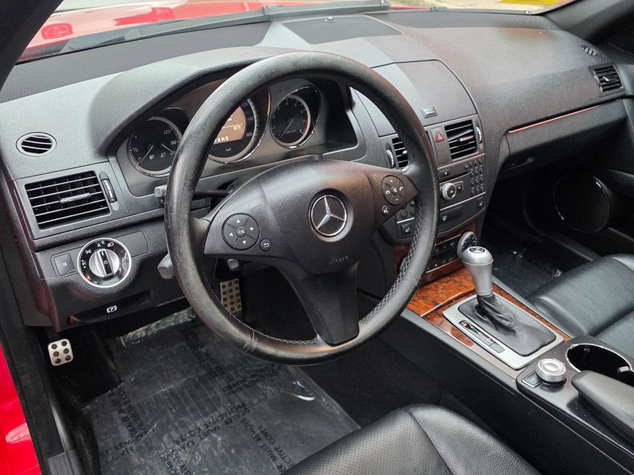 Used 2011 Mercedes-Benz C 300 4MATIC Sedan image 10