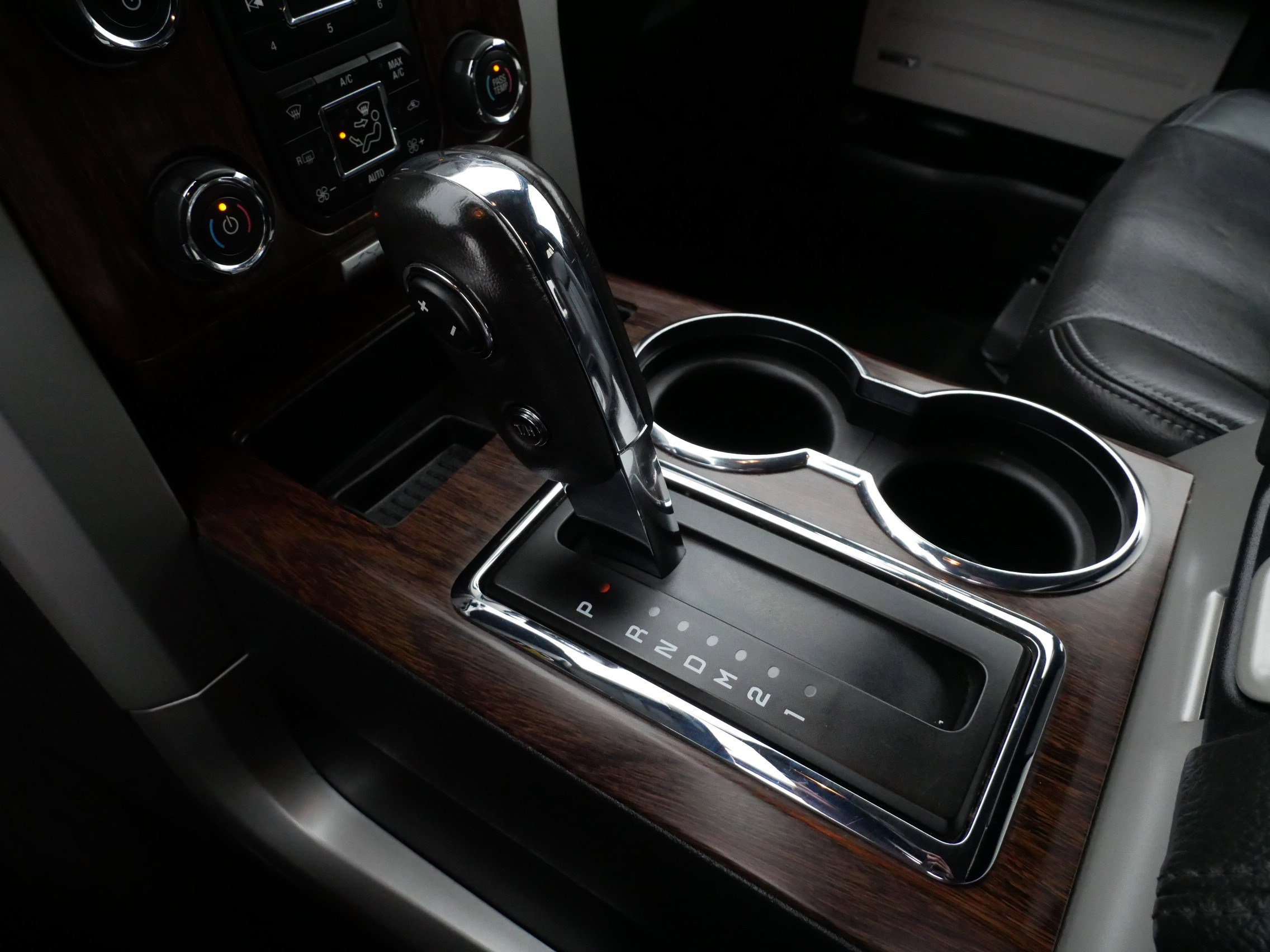 Used 2013 Ford F150 Lariat w/ Luxury Equipment Group image 24