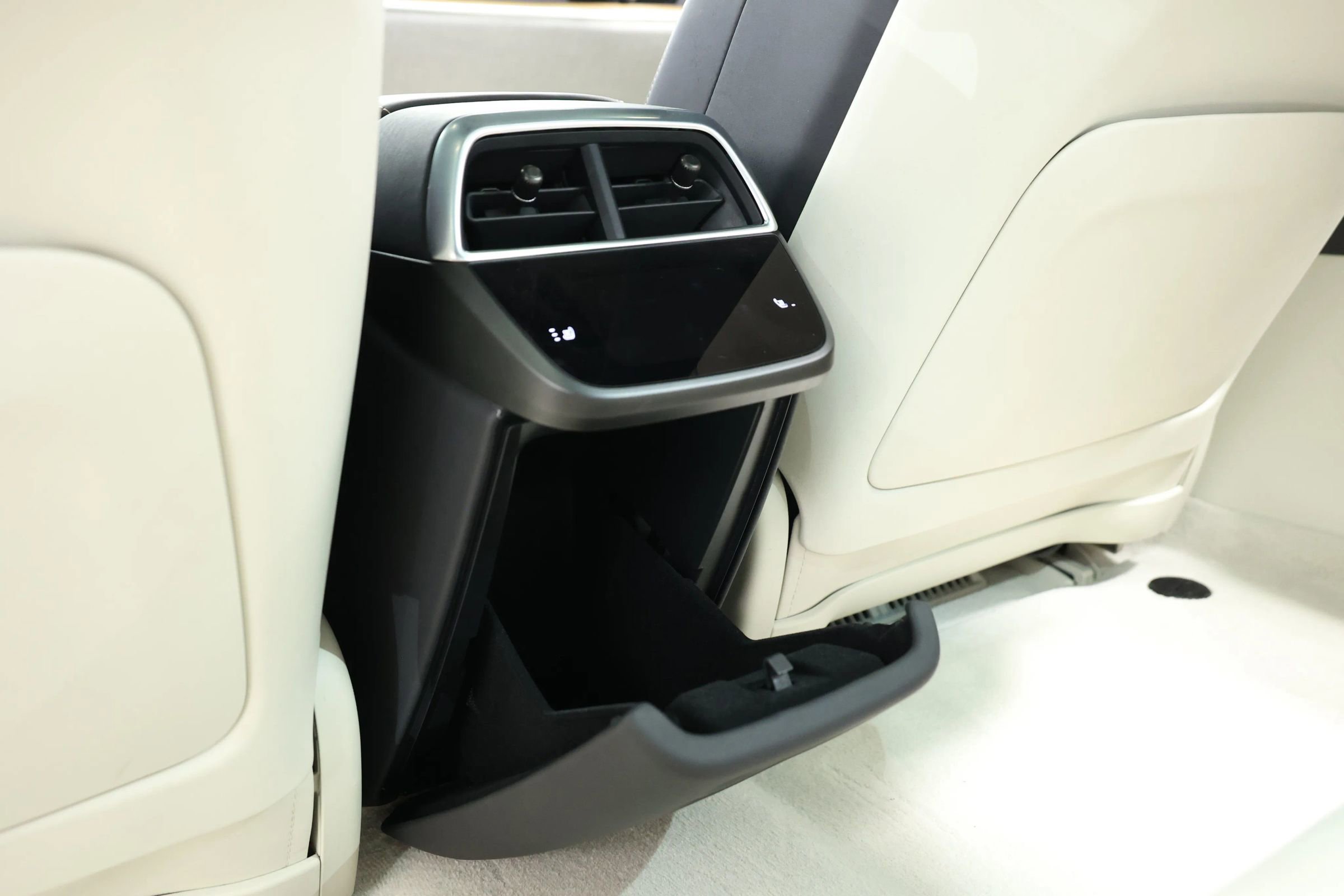 Used 2023 Lucid Air Grand Touring image 57