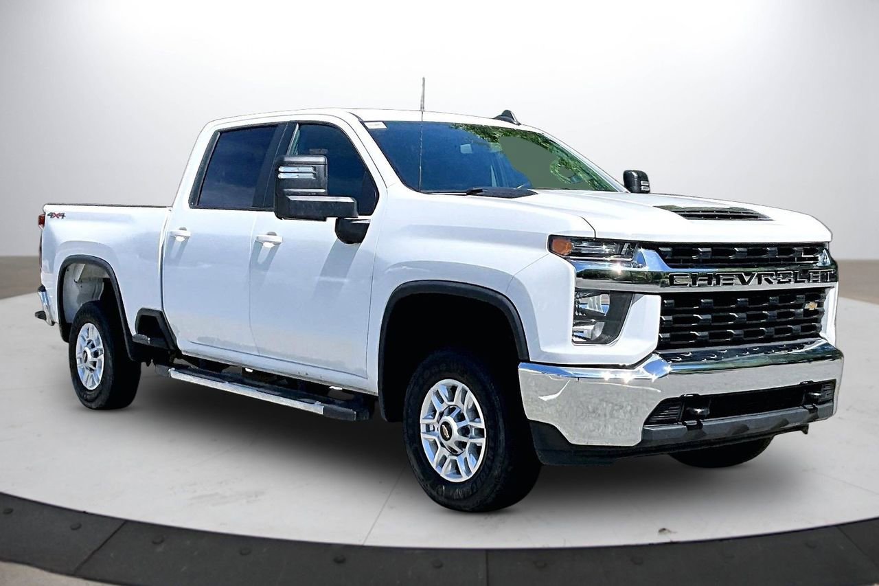 Used 2023 Chevrolet Silverado 2500 LT AWD/4WD image 2