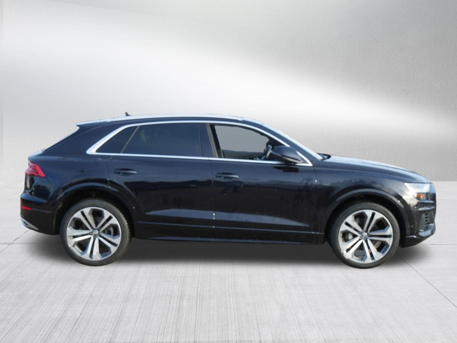 Used 2019 Audi Q8 Prestige image 8