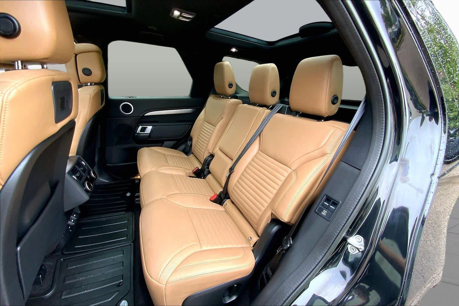 Used 2023 Land Rover Discovery HSE R-Dynamic AWD/4WD image 20