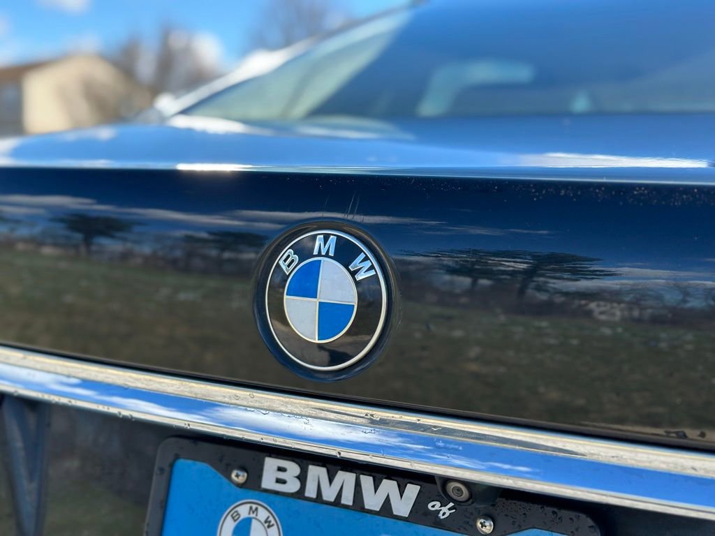 Used 2018 BMW 750i xDrive image 13