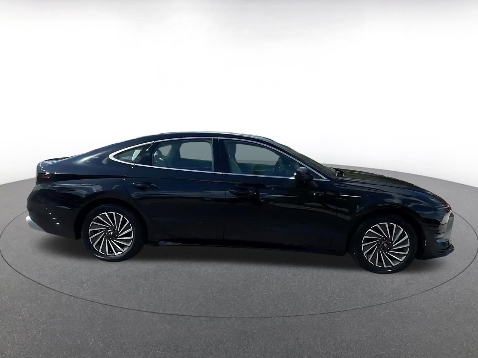 Used 2025 Hyundai Sonata SEL image 14