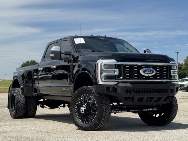 Used 2025 Ford F350 Platinum w/ Platinum Plus Package AWD/4WD image 2