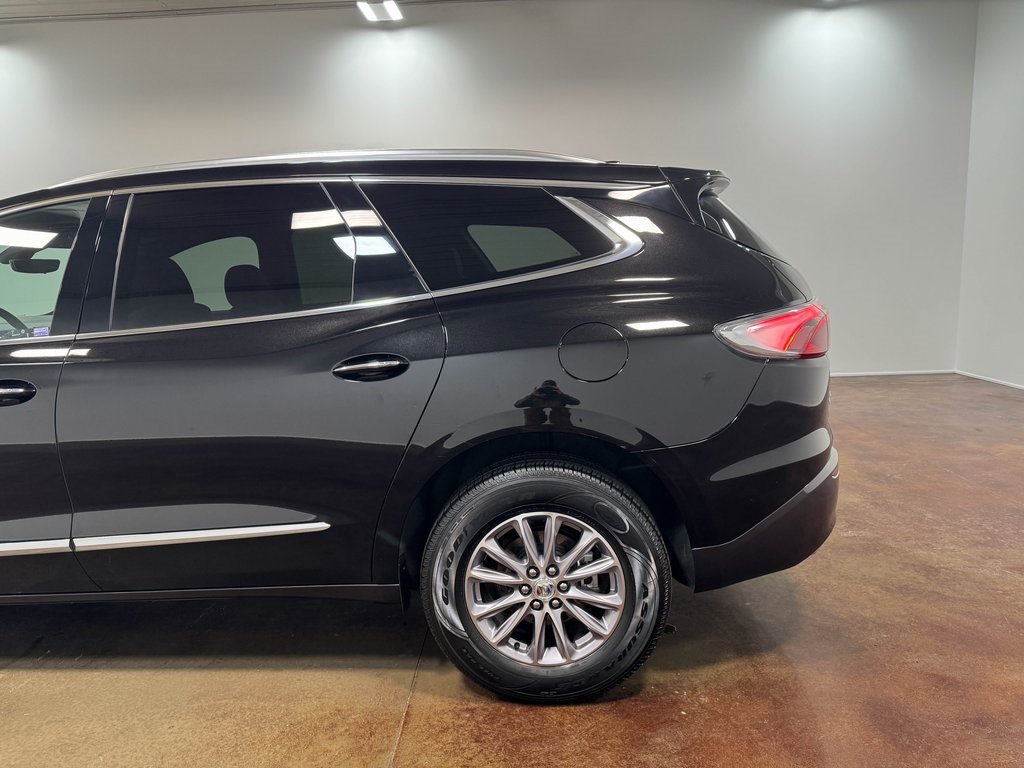 Used 2024 Buick Enclave Premium image 36