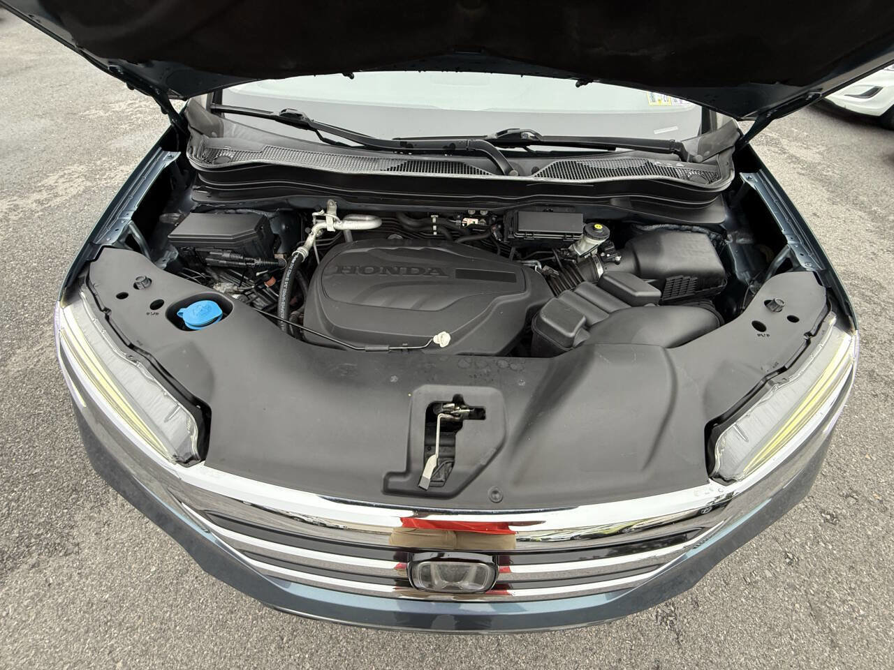 Used 2016 Honda Pilot Touring image 30