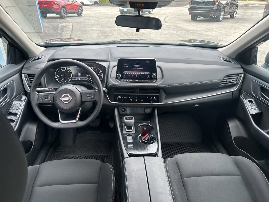 Used 2024 Nissan Rogue S image 13