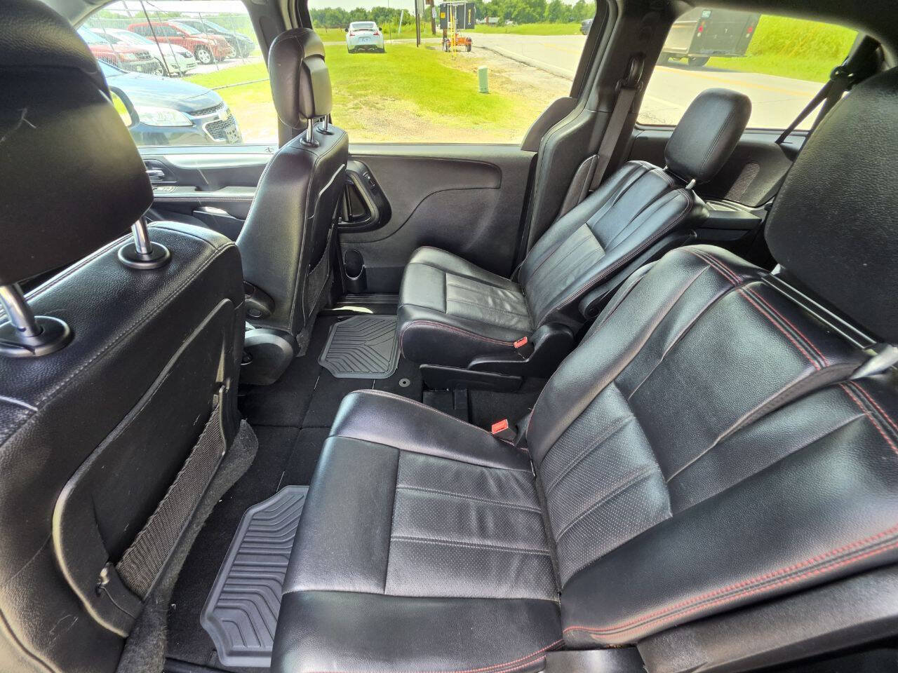 Used 2014 Dodge Grand Caravan R/T FWD image 5