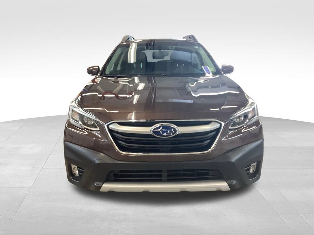 Certified 2022 Subaru Outback Limited AWD/4WD image 4