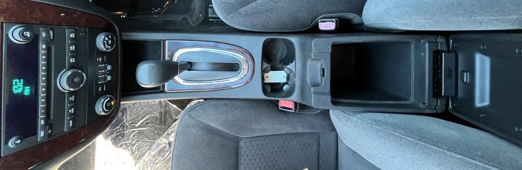 Used 2011 Chevrolet Impala LT FWD image 15