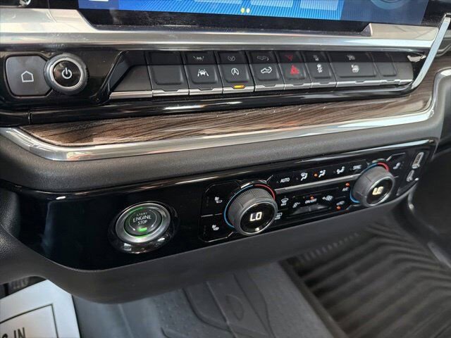 Used 2024 Chevrolet Silverado 1500 LT AWD/4WD image 37