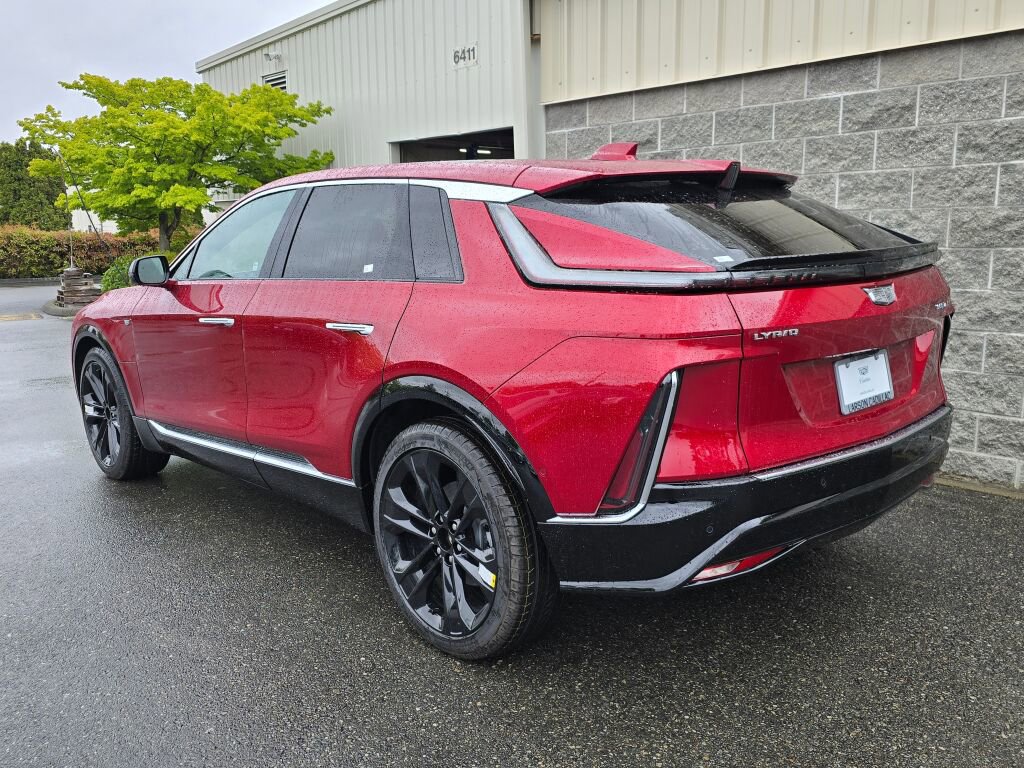 New 2025 Cadillac Lyriq Luxury image 4