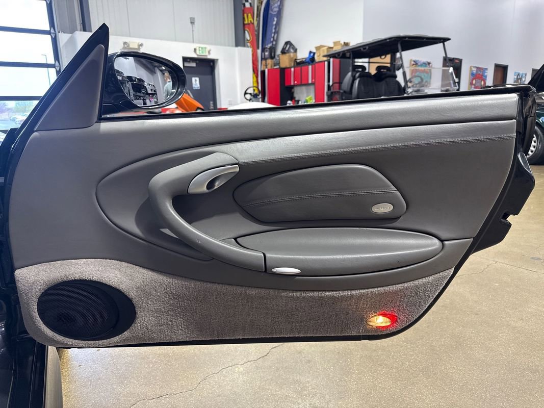 Used 2004 Porsche 911 Carrera image 87