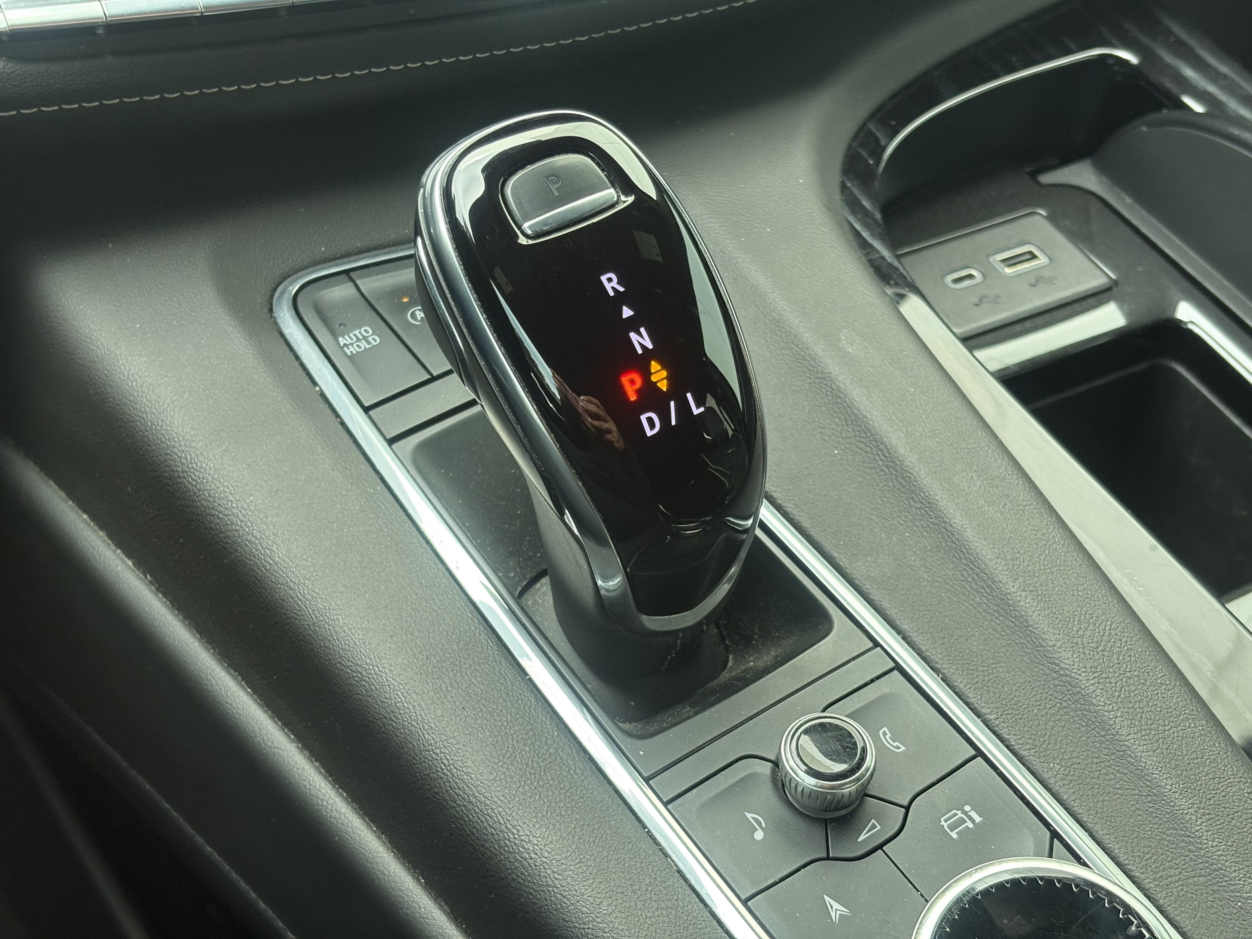 Used 2023 Cadillac Escalade Sport AWD/4WD image 25