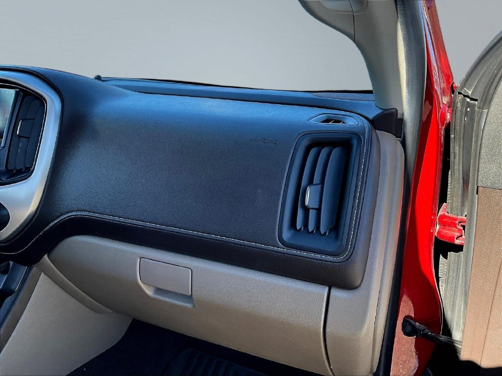 Used 2015 GMC Canyon SLT w/ Driver Alert Package AWD/4WD image 29