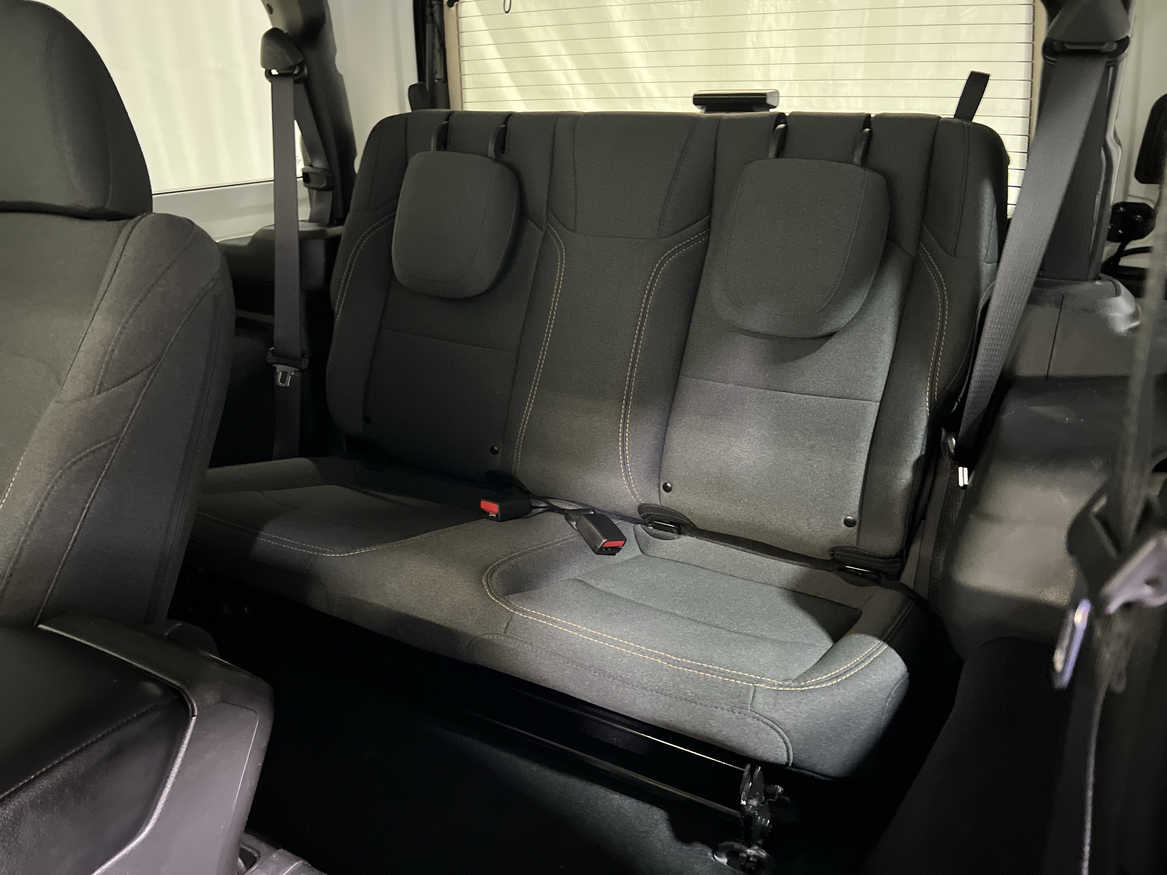 Used 2025 Jeep Wrangler Sport image 16