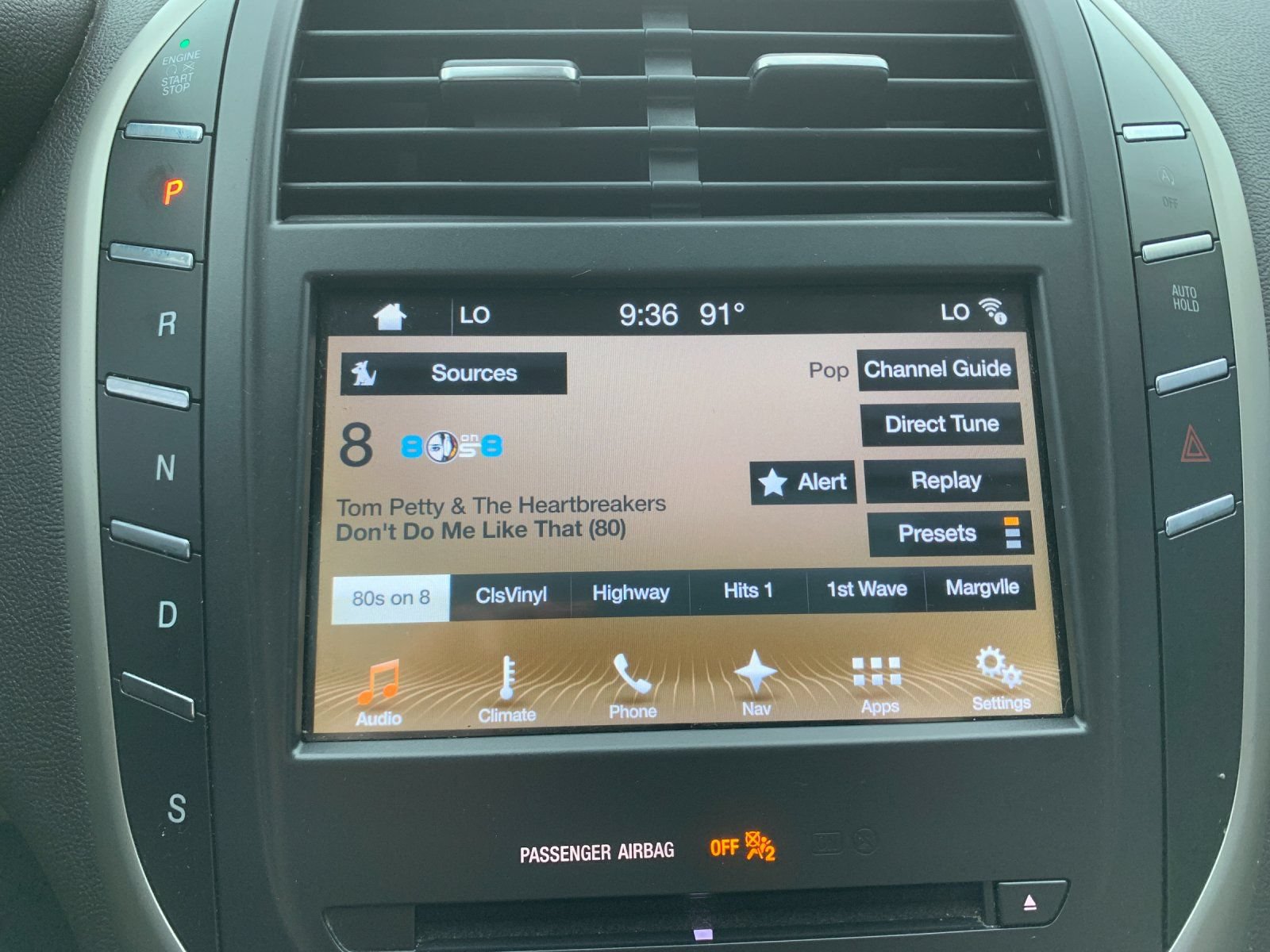 Used 2018 Lincoln MKC Reserve w/ Lincoln MKC Climate Package FWD image 22