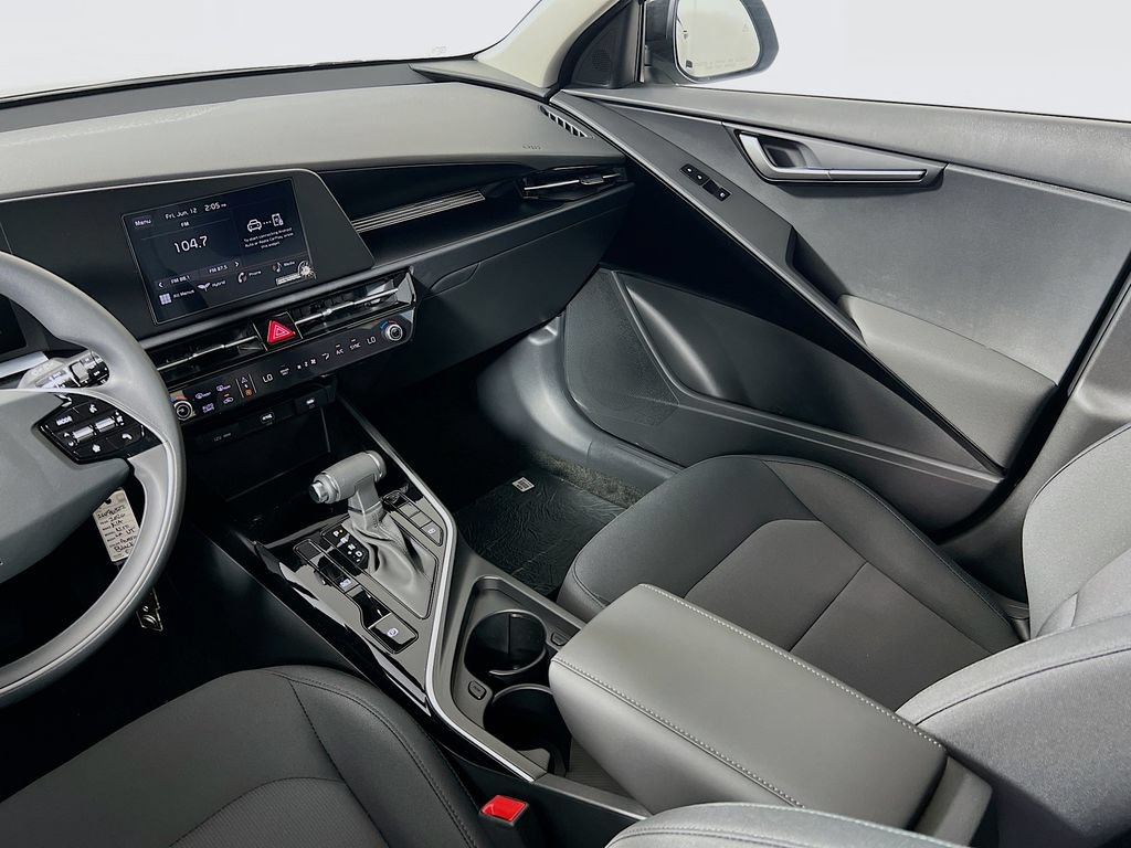 New 2026 Kia Niro LX FWD image 19