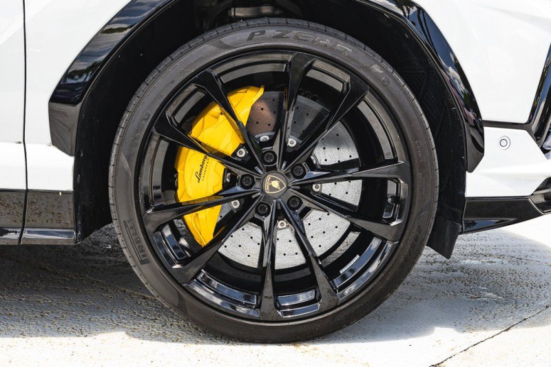 Used 2024 Lamborghini Urus S AWD/4WD image 43