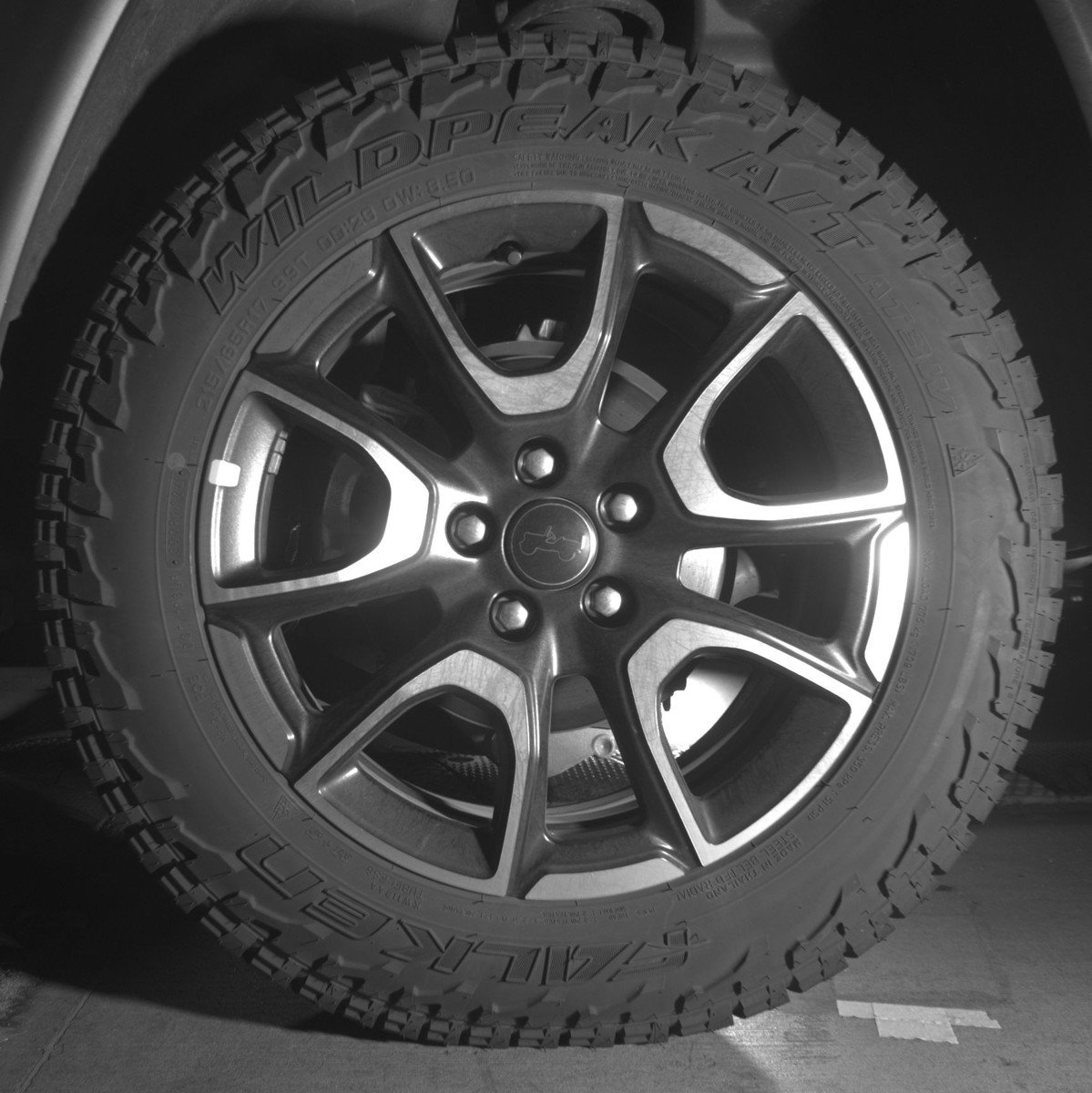 Used 2025 Jeep Compass Trailhawk image 14