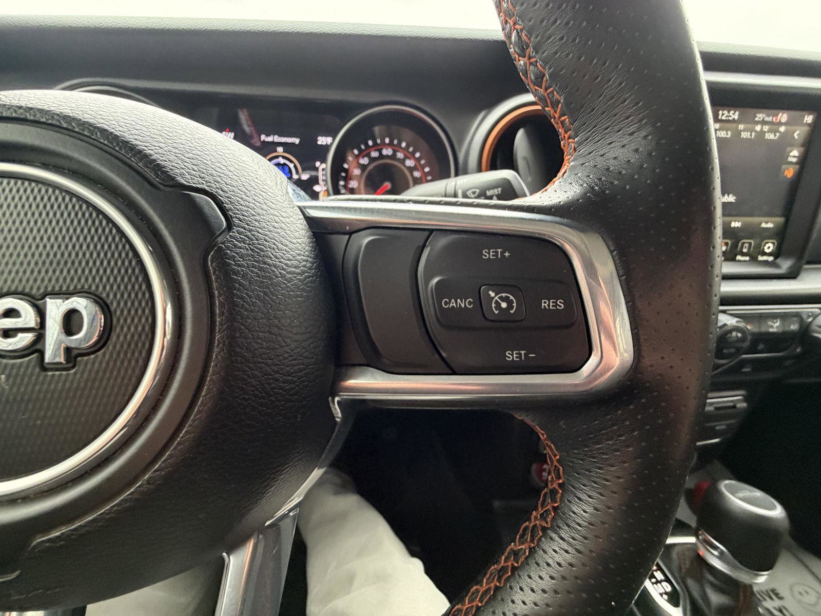 Used 2022 Jeep Gladiator Mojave w/ Cold Weather Group image 15