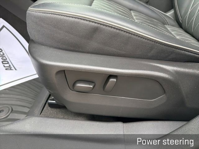 Used 2023 Buick Envision Avenir image 32