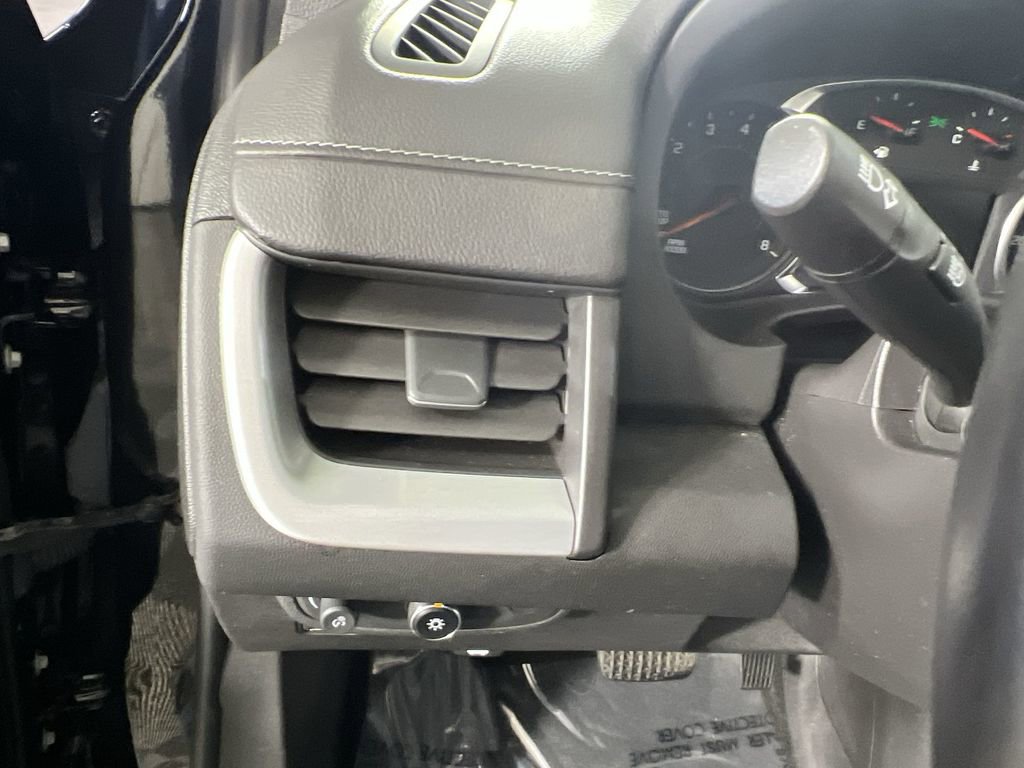 Used 2022 GMC Terrain SLT w/ Infotainment Package II image 18