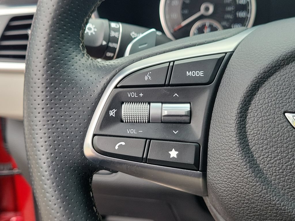 Used 2022 Genesis G70 3.3T RWD image 19