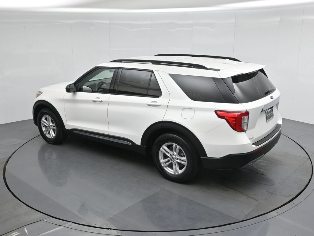 Certified 2023 Ford Explorer XLT w/ Equipment Group 202A RWD image 44