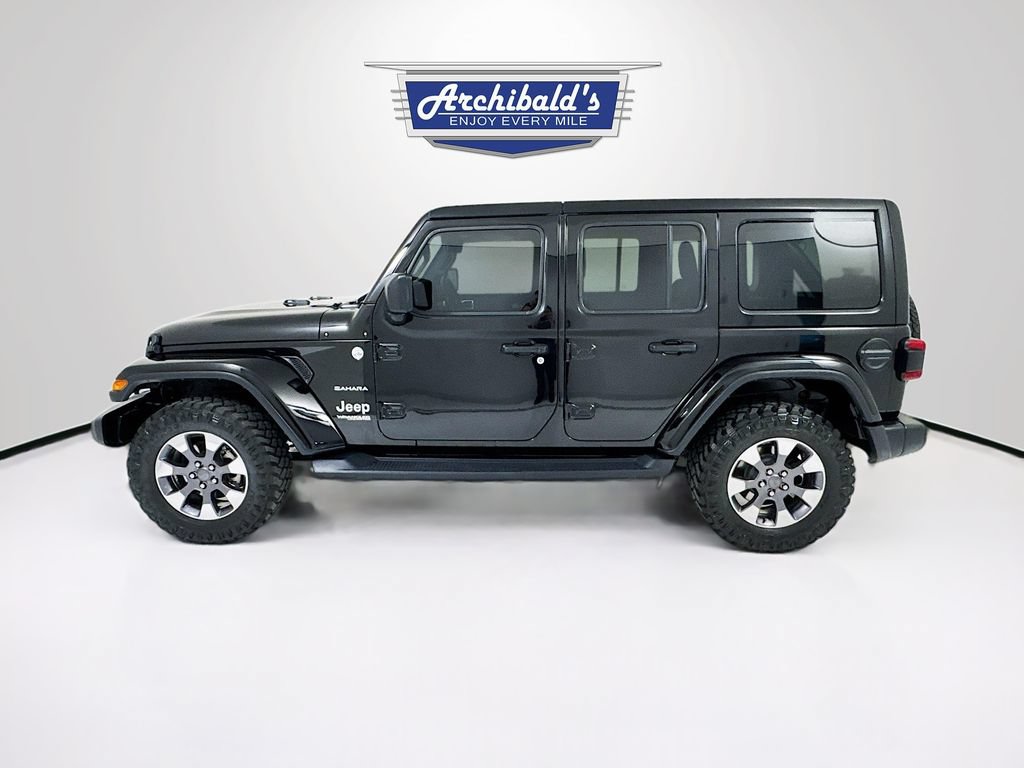 Used 2018 Jeep Wrangler Unlimited Sahara AWD/4WD image 5