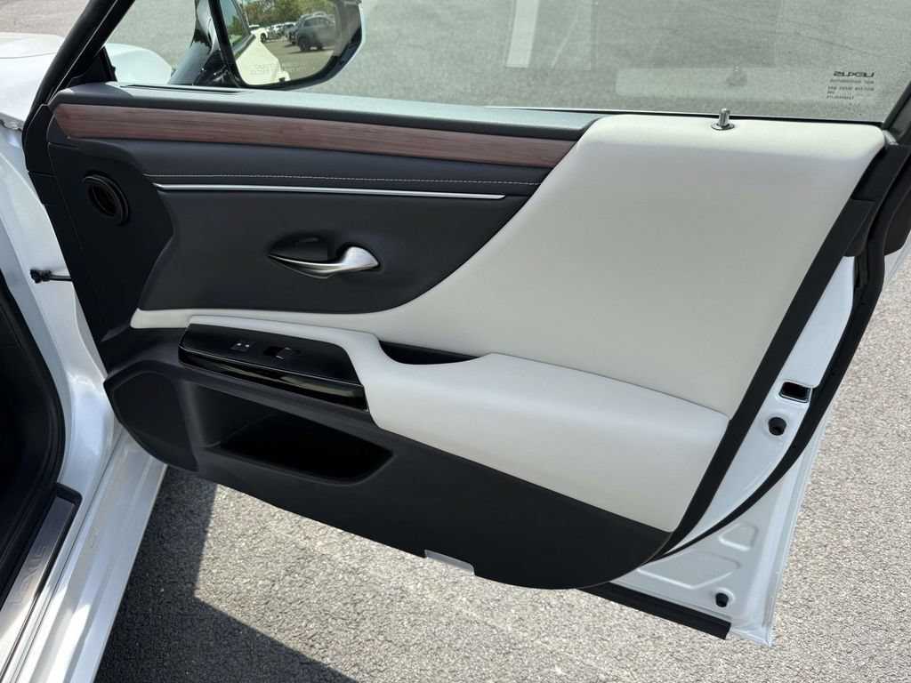 Used 2024 Lexus ES 350 w/ Premium Package FWD image 14